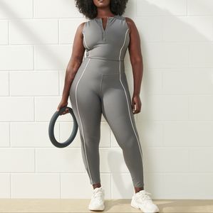 Grey and white Abercrombie YPB Set S